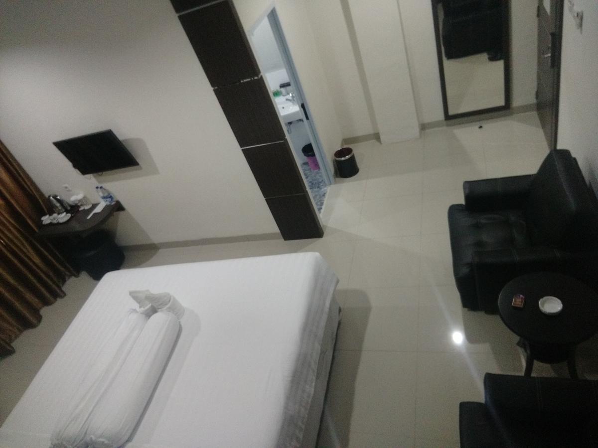 Grand Indobaru Hotel Selatpanjang 외부 사진