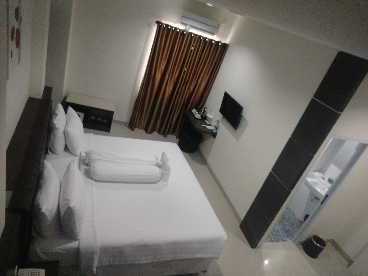Grand Indobaru Hotel Selatpanjang 외부 사진
