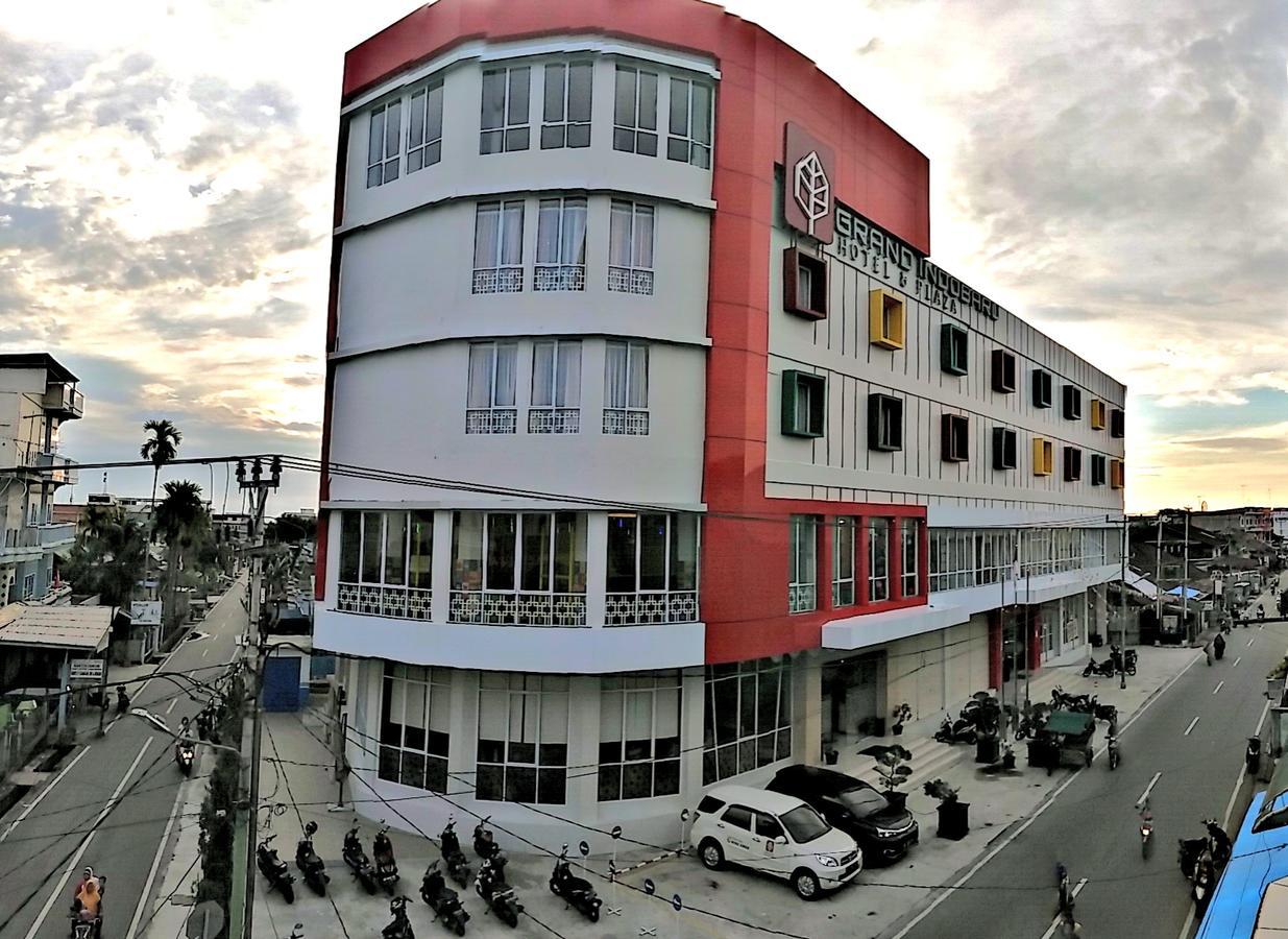 Grand Indobaru Hotel Selatpanjang 외부 사진