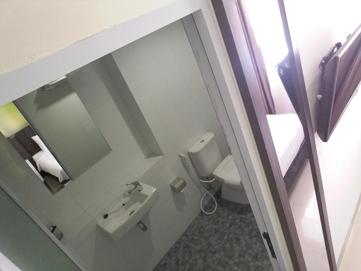 Grand Indobaru Hotel Selatpanjang 외부 사진