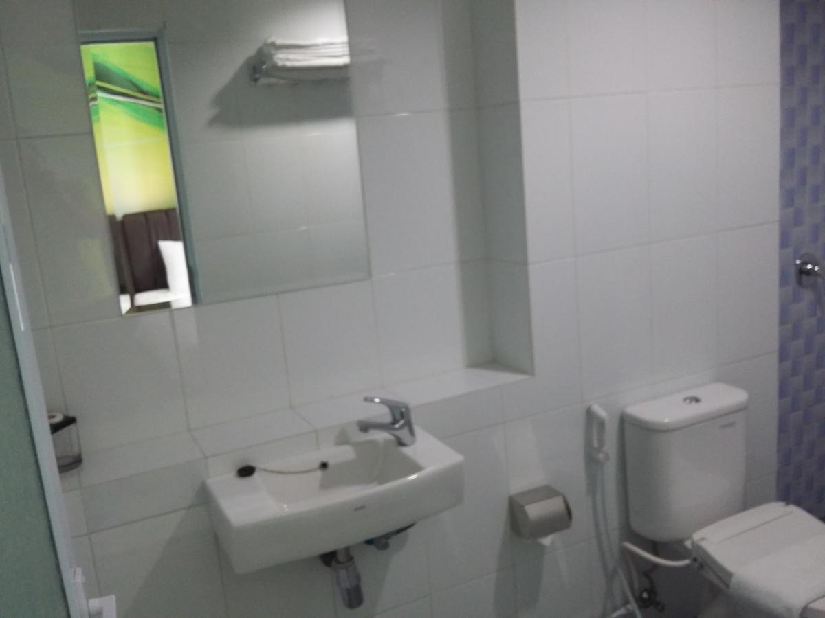 Grand Indobaru Hotel Selatpanjang 외부 사진