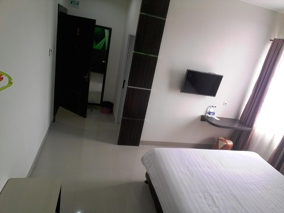 Grand Indobaru Hotel Selatpanjang 외부 사진